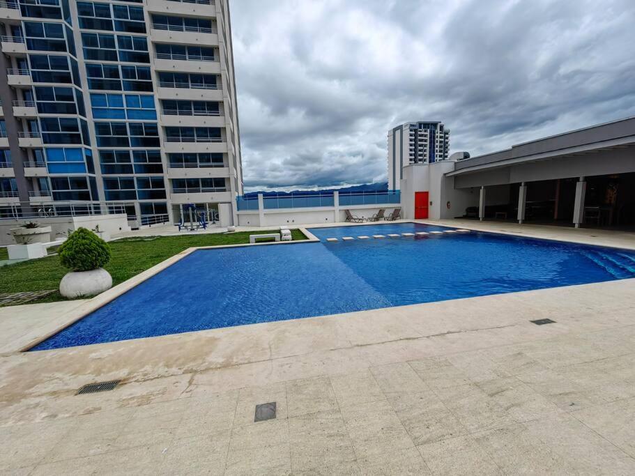 Apartment 1505 Torre Yoses Hermoso En Barrio Escalante Con Parqueo